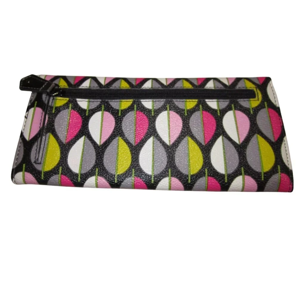 VERA BRADLEY VINYL TRIFOLD LEAF PRINT WALLET, MAGNETIC CLOSE, # 530W